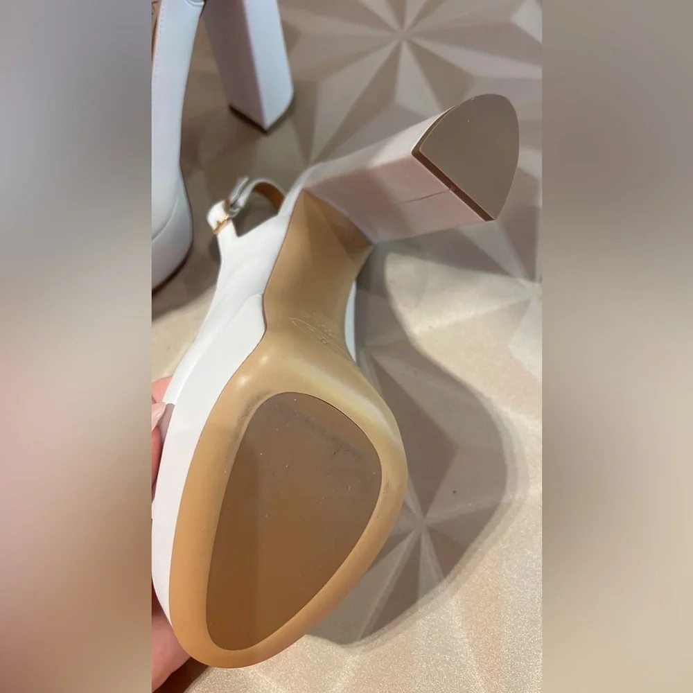 Vittorio Virgili Made In Italy White Platform Slingback Heels
